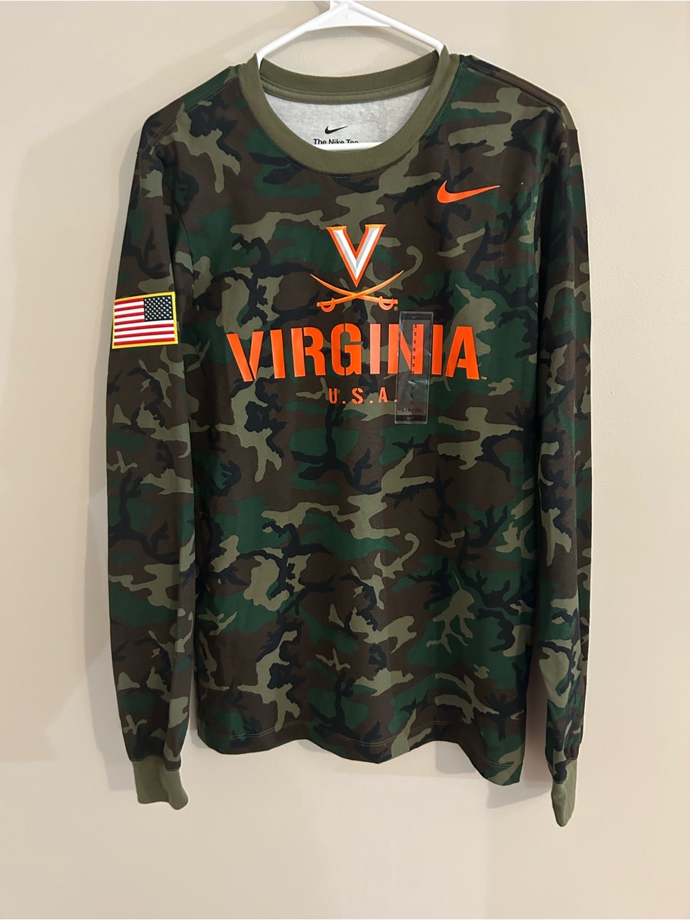 University of VA Nike Dri Fit Olive & Dark Green Camo Long-Sleeve Tee - Picture 1 of 6